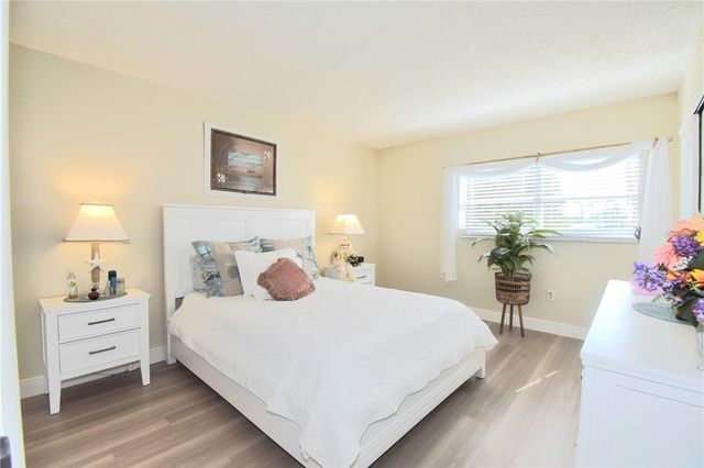 952 VIRGINIA STREET 209, Dunedin, FL 34698