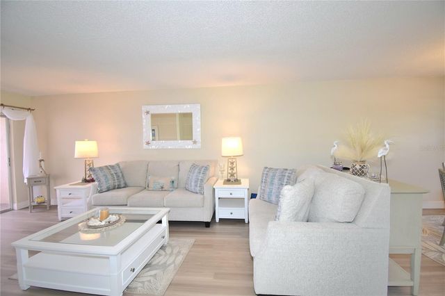 952 VIRGINIA STREET 209, Dunedin, FL 34698