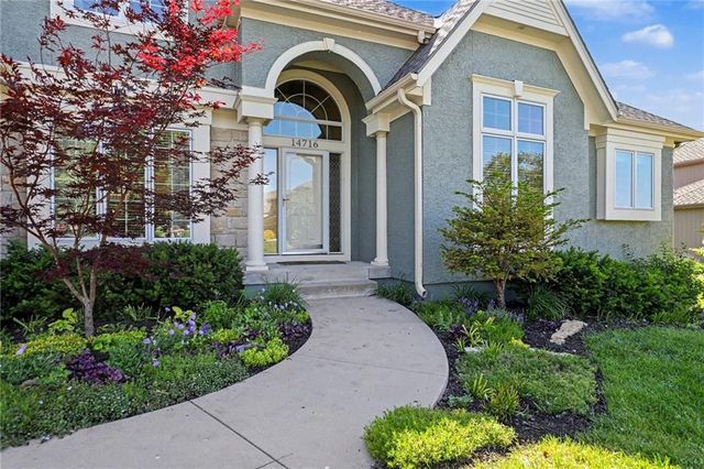 14716 Carter Street, Overland Park, KS 66221