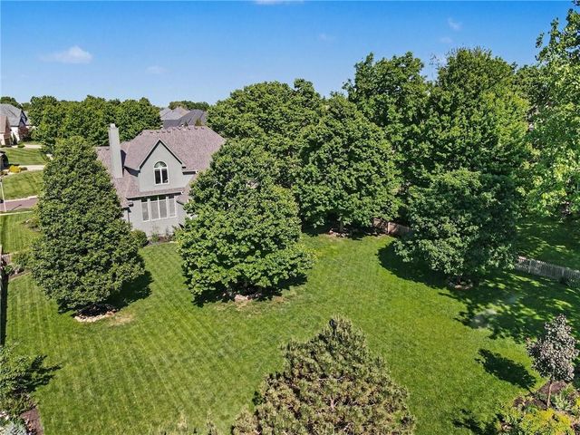 14716 Carter Street, Overland Park, KS 66221