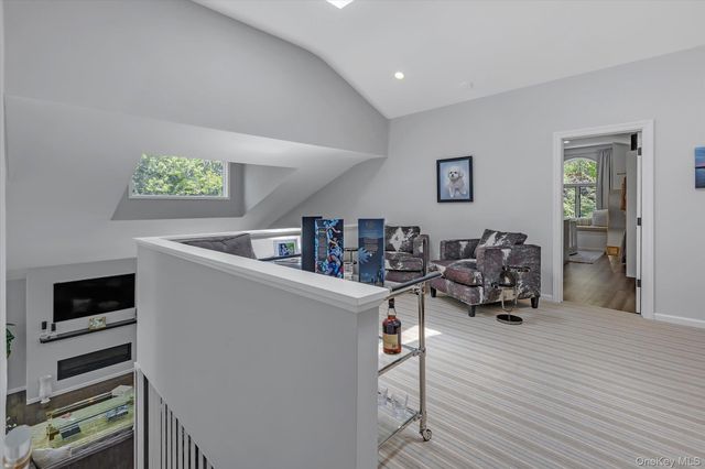 4 Wood Path Drive, Northport, NY 11768