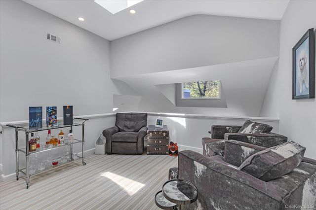 4 Wood Path Drive, Northport, NY 11768