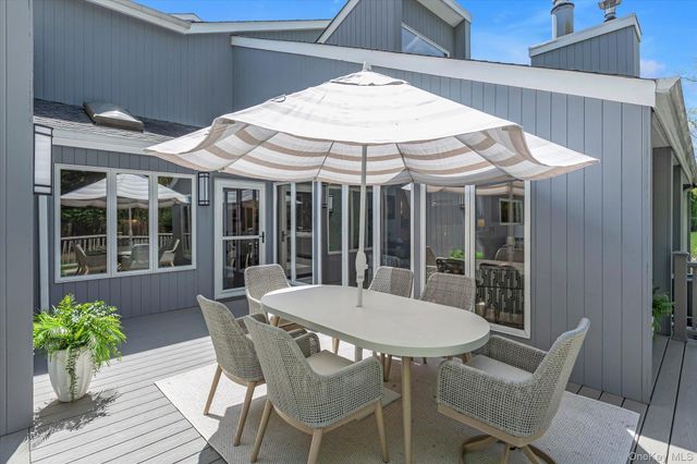 4 Wood Path Drive, Northport, NY 11768