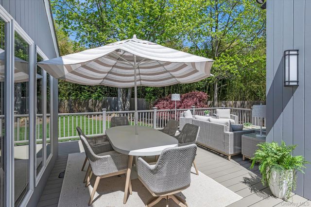 4 Wood Path Drive, Northport, NY 11768