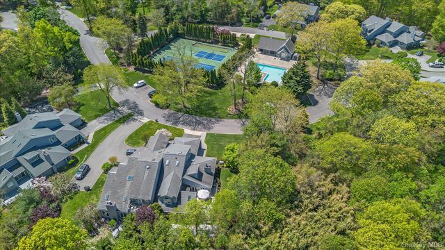 4 Wood Path Drive, Northport, NY 11768