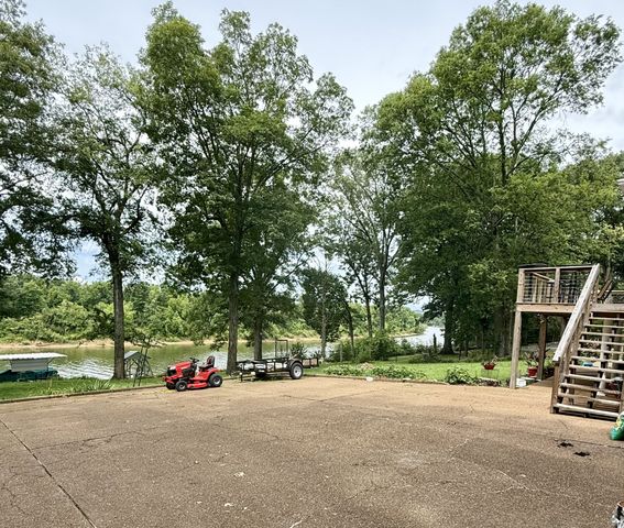 1040 Berwick Trl, Madison, TN 37115