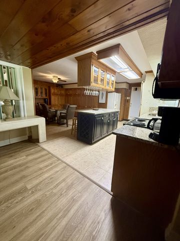 1040 Berwick Trl, Madison, TN 37115
