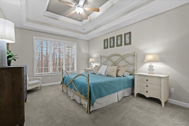 5828 Wyndam Lane, Hamburg Township, MI 48116