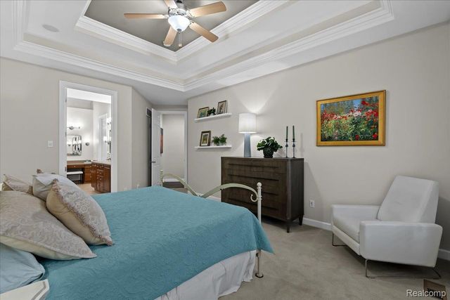 5828 Wyndam Lane, Hamburg Township, MI 48116