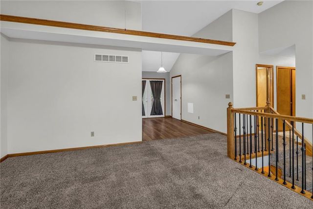 22005 Gracie Drive, Peculiar, MO 64078