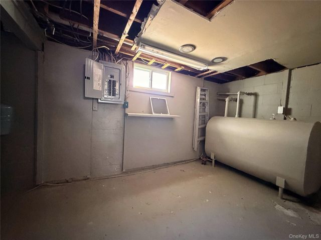 20 Bogota Road, Mastic Beach, NY 11951