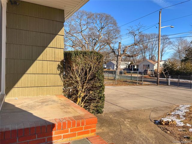 20 Bogota Road, Mastic Beach, NY 11951