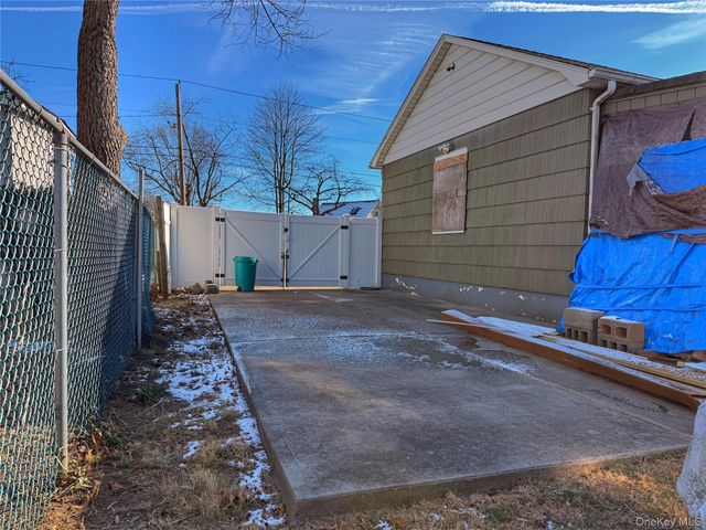 20 Bogota Road, Mastic Beach, NY 11951