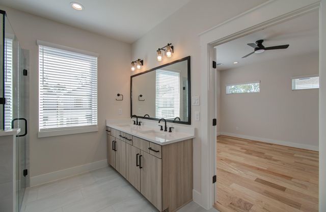 5309 Donovan Gardens Lane, Houston, TX 77091