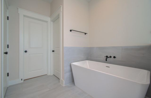 5309 Donovan Gardens Lane, Houston, TX 77091