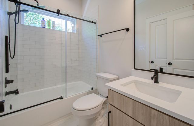 5309 Donovan Gardens Lane, Houston, TX 77091