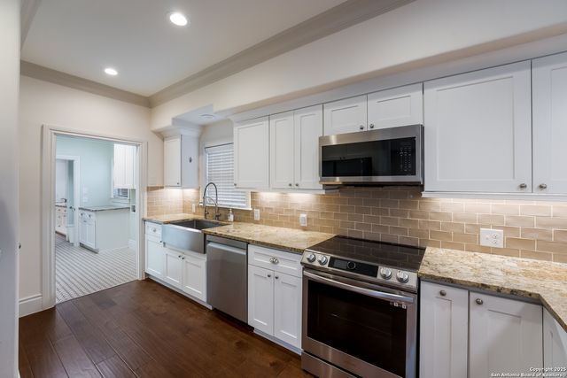 402 Elmhurst, San Antonio, TX 78209