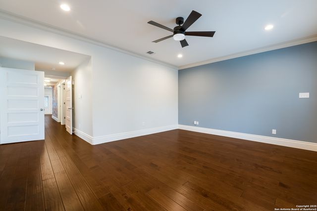 402 Elmhurst, San Antonio, TX 78209