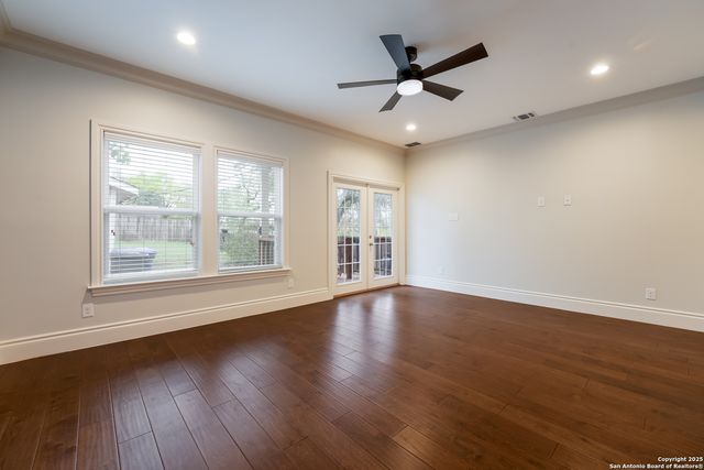 402 Elmhurst, San Antonio, TX 78209