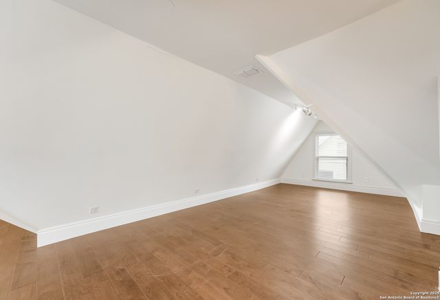 402 Elmhurst, San Antonio, TX 78209