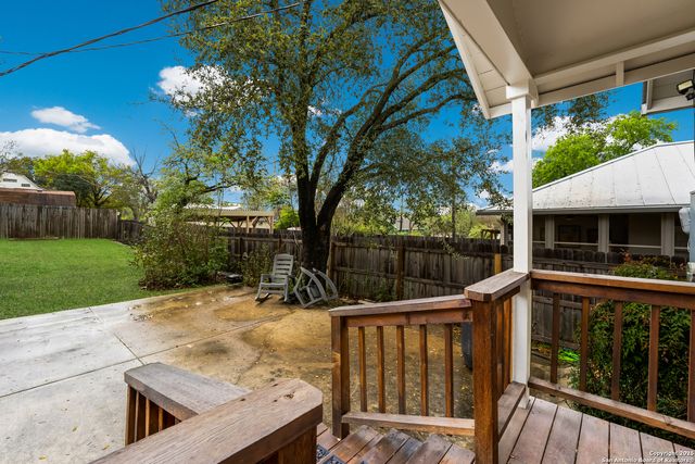 402 Elmhurst, San Antonio, TX 78209