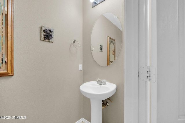 5004 Troybrook Road, Las Cruces, NM 88012