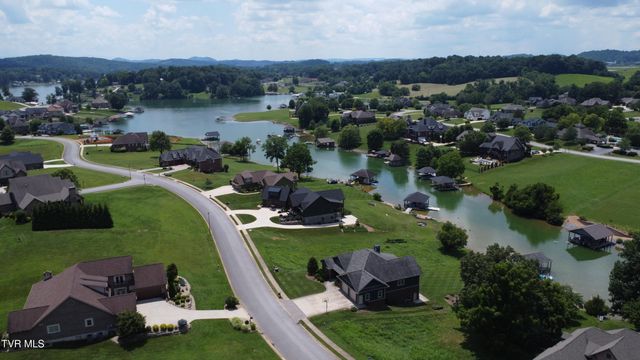 156 North Forest Lane, Blountville, TN 37617