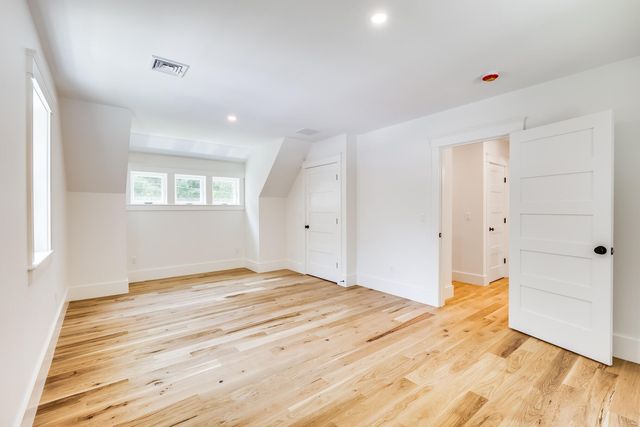 48 Round Pond Drive, East Falmouth, MA 02536