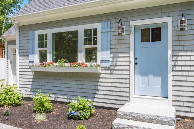 48 Round Pond Drive, East Falmouth, MA 02536