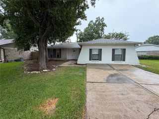 16414 Paint Rock Road, Friendswood, TX 77546