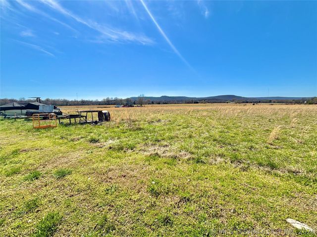 10098 N County Road 4295 Road, Quinton, OK 74561