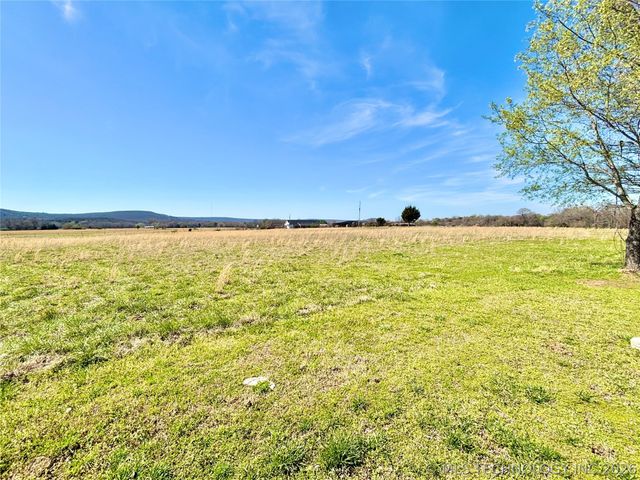 10098 N County Road 4295 Road, Quinton, OK 74561
