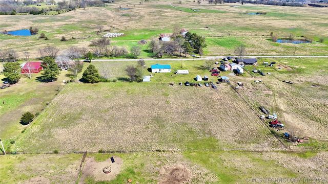 10098 N County Road 4295 Road, Quinton, OK 74561