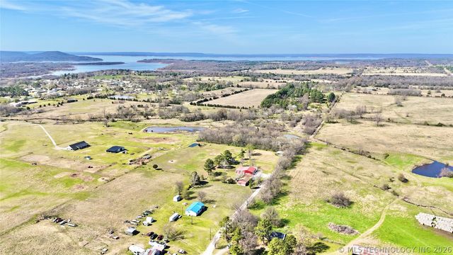 10098 N County Road 4295 Road, Quinton, OK 74561