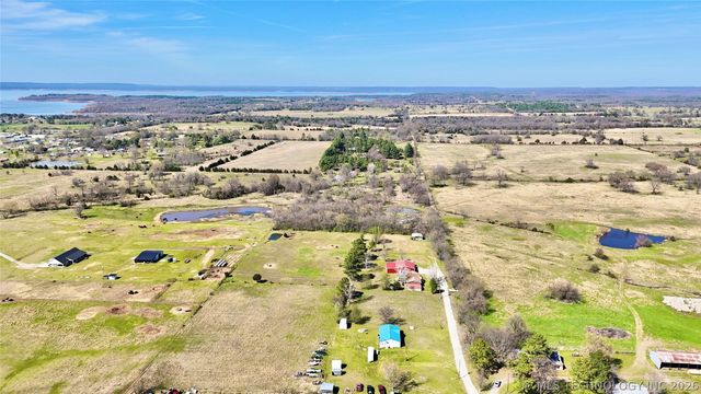 10098 N County Road 4295 Road, Quinton, OK 74561