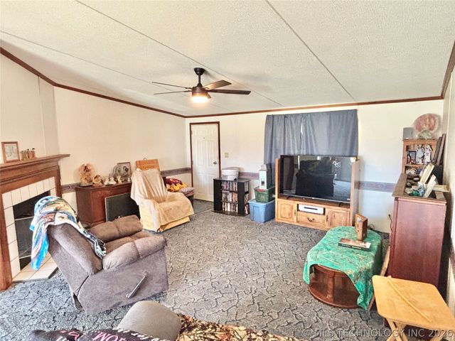 10098 N County Road 4295 Road, Quinton, OK 74561