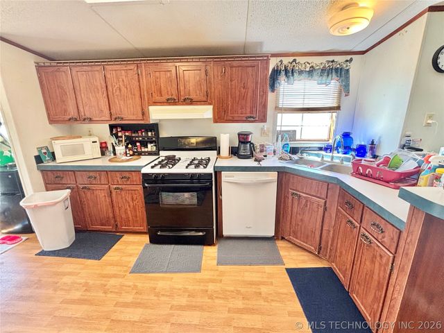 10098 N County Road 4295 Road, Quinton, OK 74561