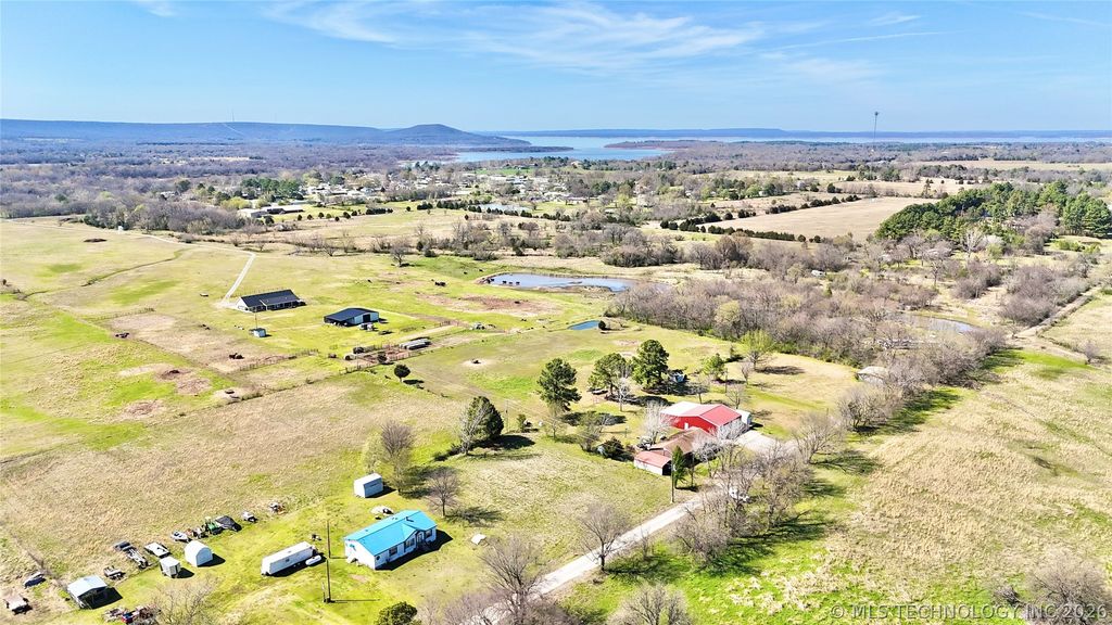 10098 N County Road 4295 Road, Quinton, OK 74561