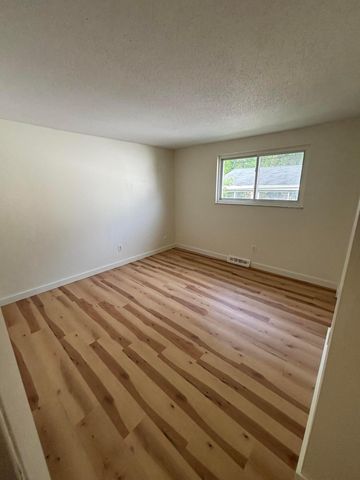 4900 Kresge Drive, Columbus, OH 43232