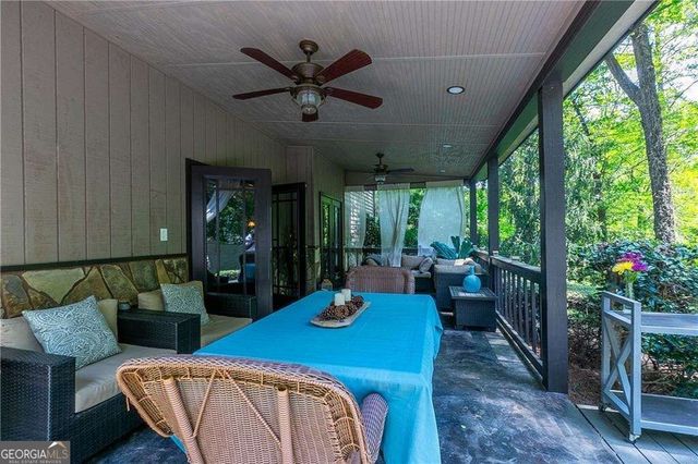 2516 Desiree Way, Lawrenceville, GA 30044