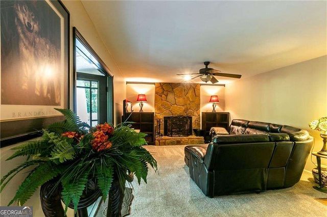 2516 Desiree Way, Lawrenceville, GA 30044