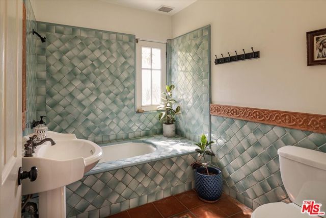 2330 Fernleaf Street, Los Angeles, CA 90031