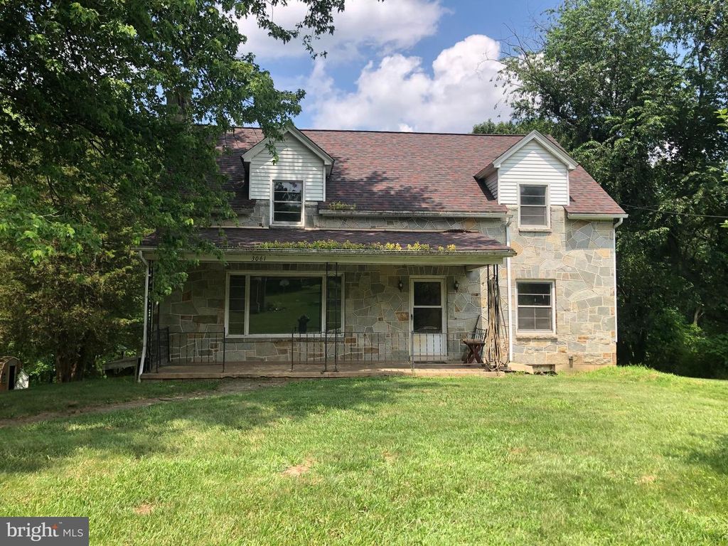 3061 SEVEN VALLEYS RD, Glen Rock, PA 17327