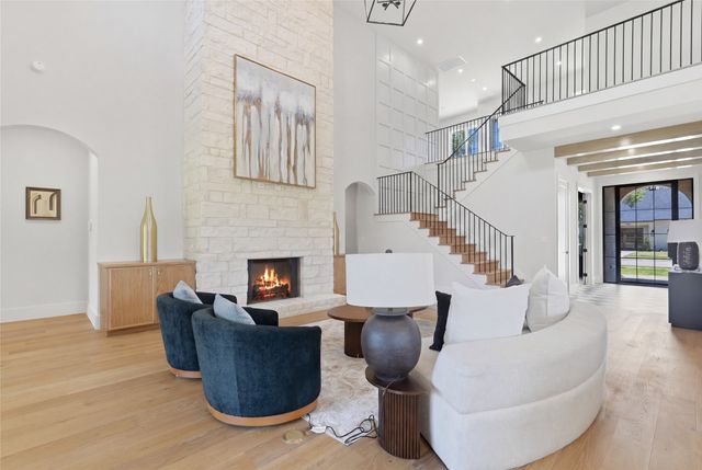10921 Beauty Lane, Dallas, TX 75229