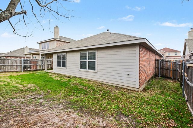 1021 Comfort Drive, Forney, TX 75126