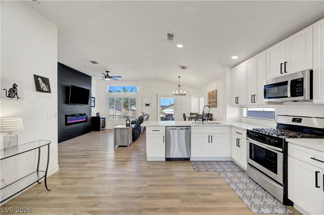 2172 Picture Rock Avenue, Henderson, NV 89012