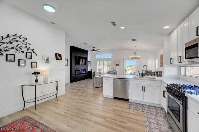 2172 Picture Rock Avenue, Henderson, NV 89012