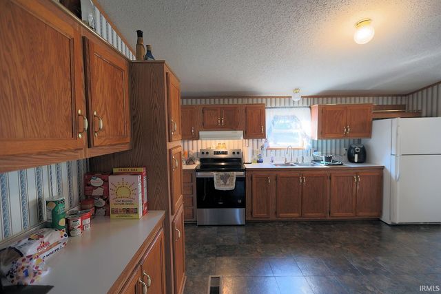 519 W Mckeever Street, Andrews, IN 46702