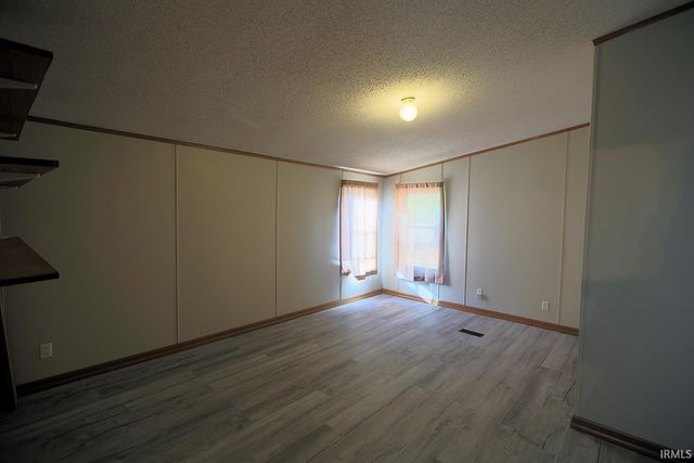 519 W Mckeever Street, Andrews, IN 46702