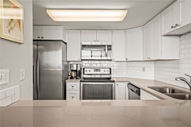 6649 Seacomber Dr 107, Port Aransas, TX 78373